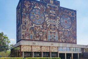 Mexico City- Xochimilco, Coyoacan, Frida Kahlo & UNAM ota6